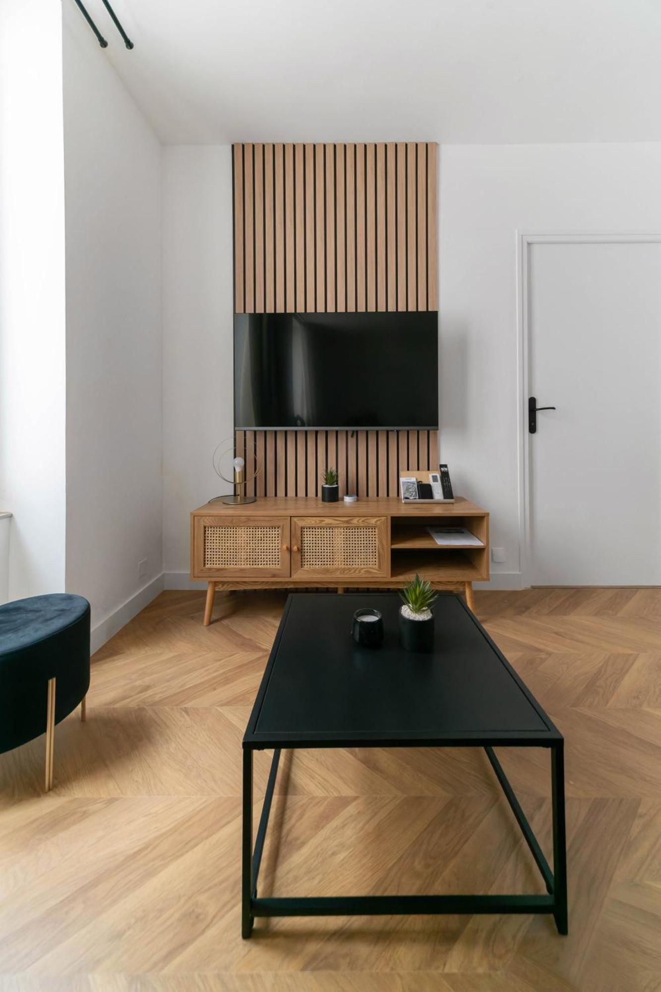 Residence Serbie - Appartements Design Et Climatises En Centre Ville วิชี ภายนอก รูปภาพ
