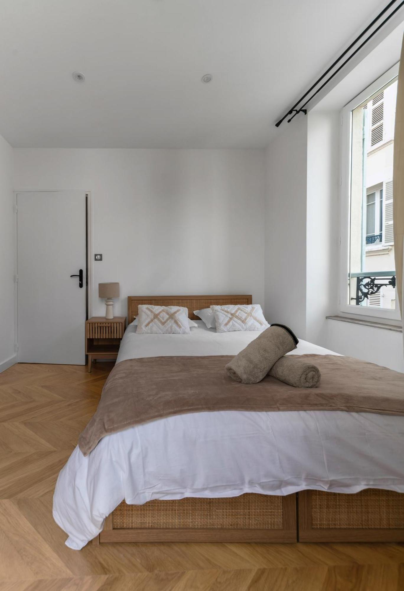 Residence Serbie - Appartements Design Et Climatises En Centre Ville วิชี ภายนอก รูปภาพ