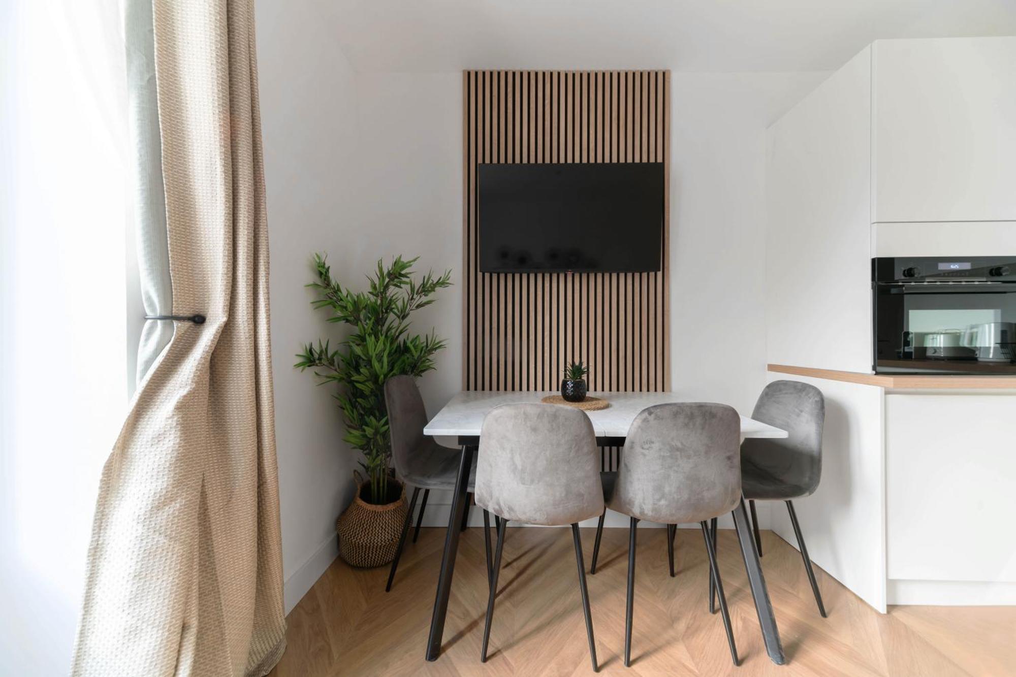 Residence Serbie - Appartements Design Et Climatises En Centre Ville วิชี ภายนอก รูปภาพ